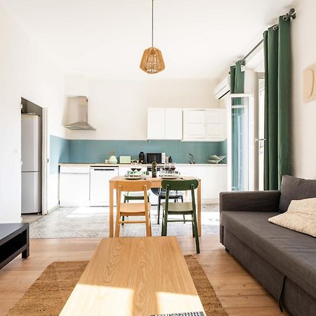 סלון-דו-ז'ירו Grand Appartement Familiale - Camargue מראה חיצוני תמונה