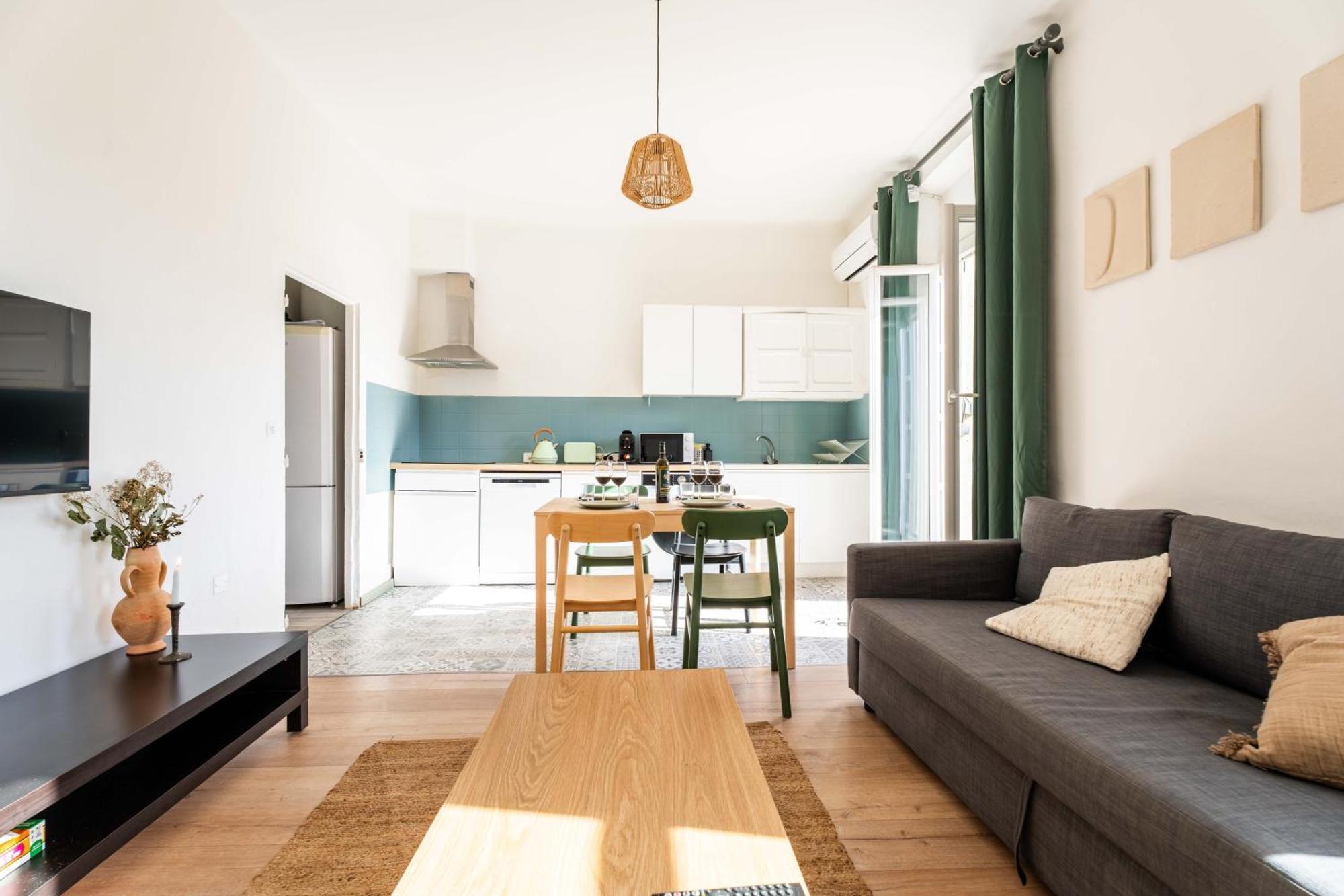 סלון-דו-ז'ירו Grand Appartement Familiale - Camargue מראה חיצוני תמונה